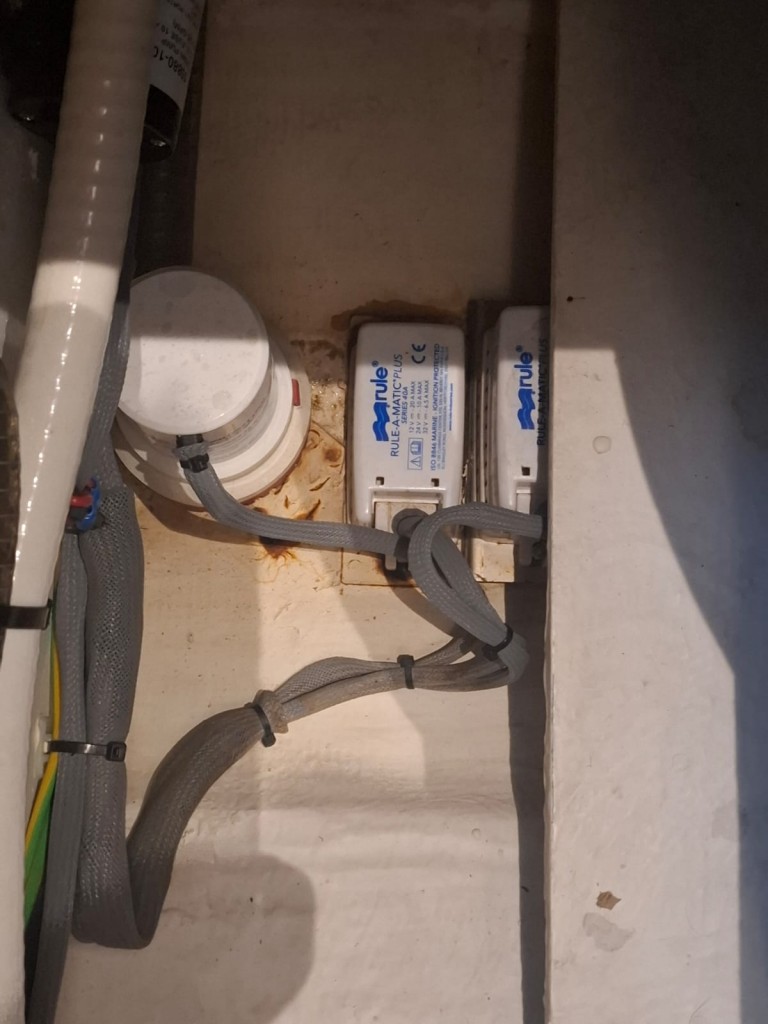 Bilge pump