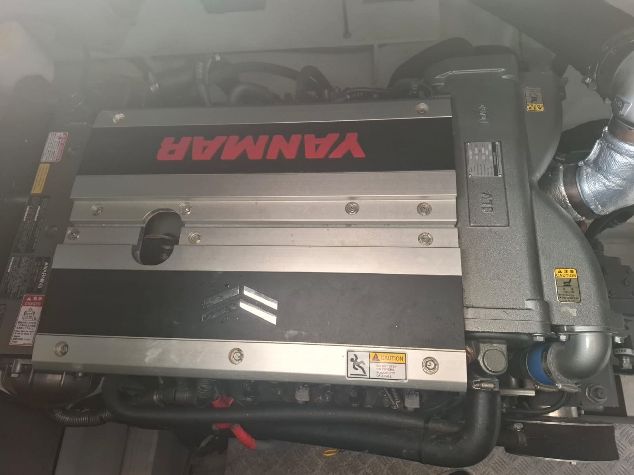 1111-engine_compartment.jpeg