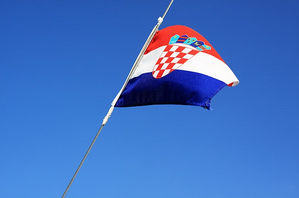 Registering-a-boat-in-Croatia-flag