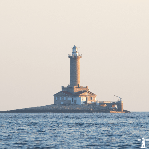 porer-lighthouse-croatia