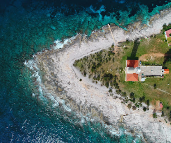velirat-lighthouse-croatia